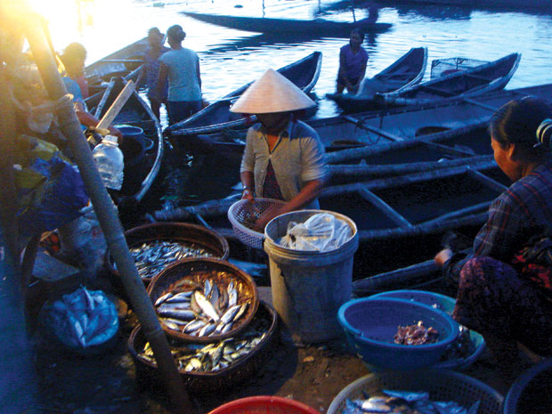 chợ nổi Phá Tam Giang