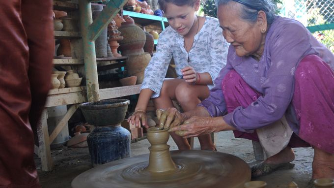 Làng gốm Trung Dõng