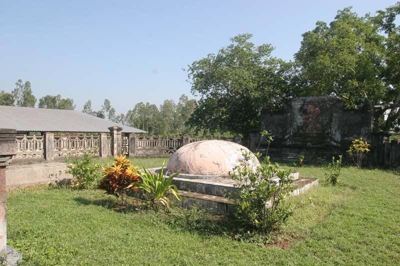 Ngôi mộ của tướng Võ Tánh