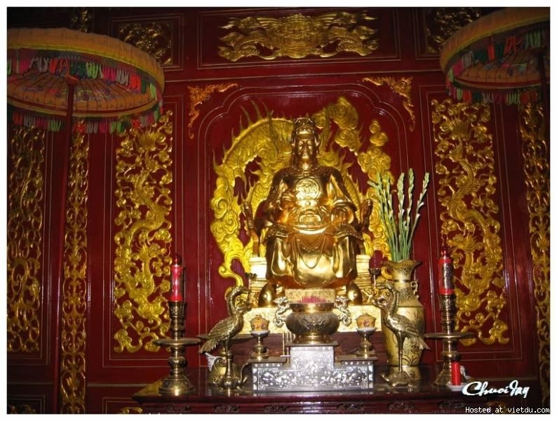 Bàn thờ Quang Trung hoàng đế