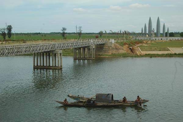 cầu Hiền Lương - sông Bến Hải