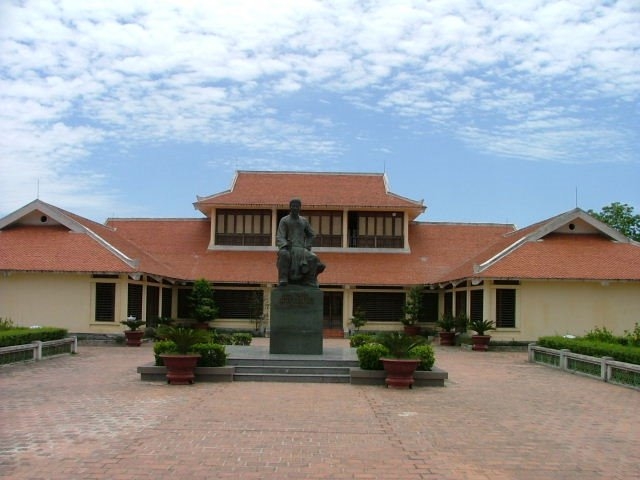 Khu di tích Đại thi hào Nguyễn Du