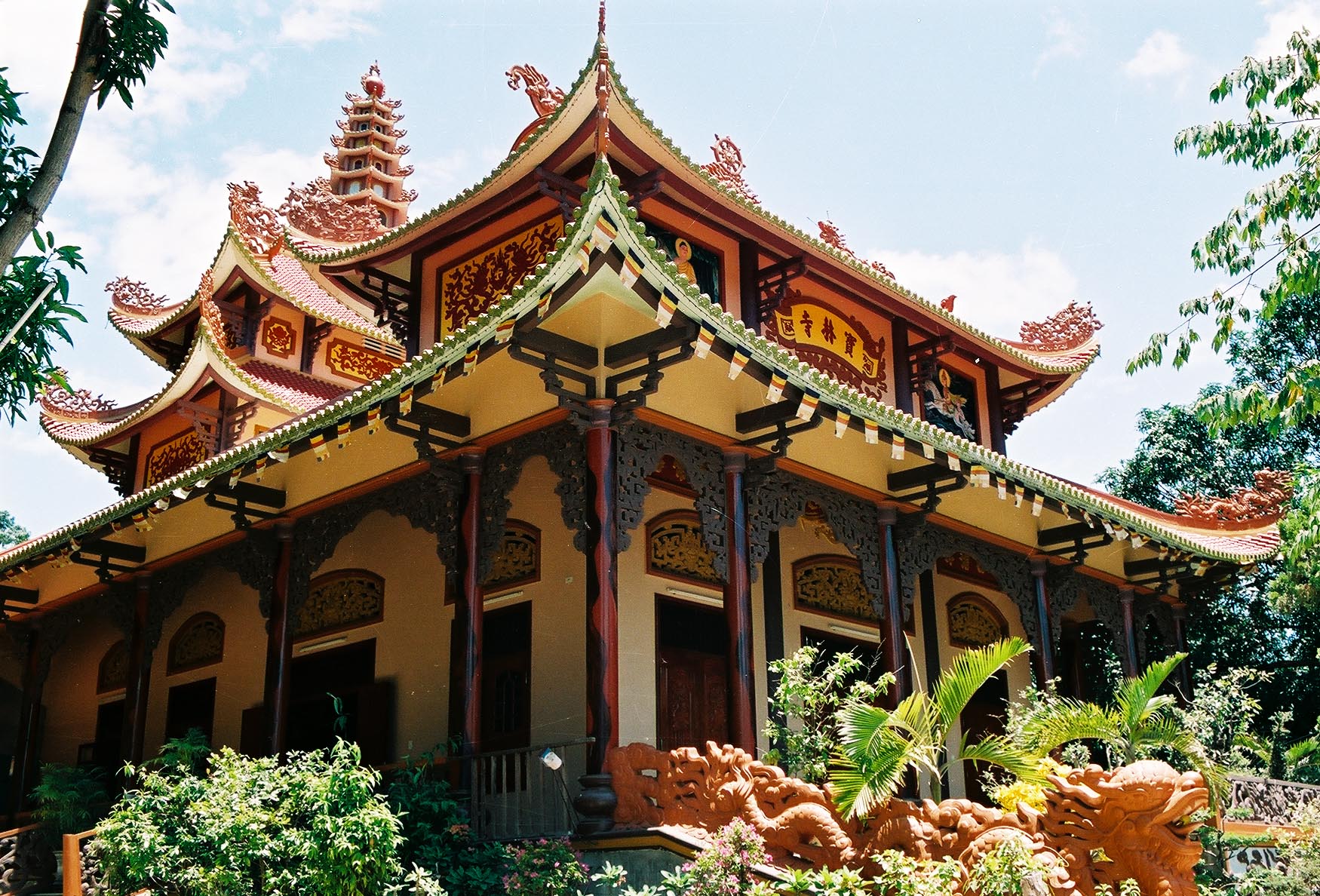 chùa Bảo Lâm